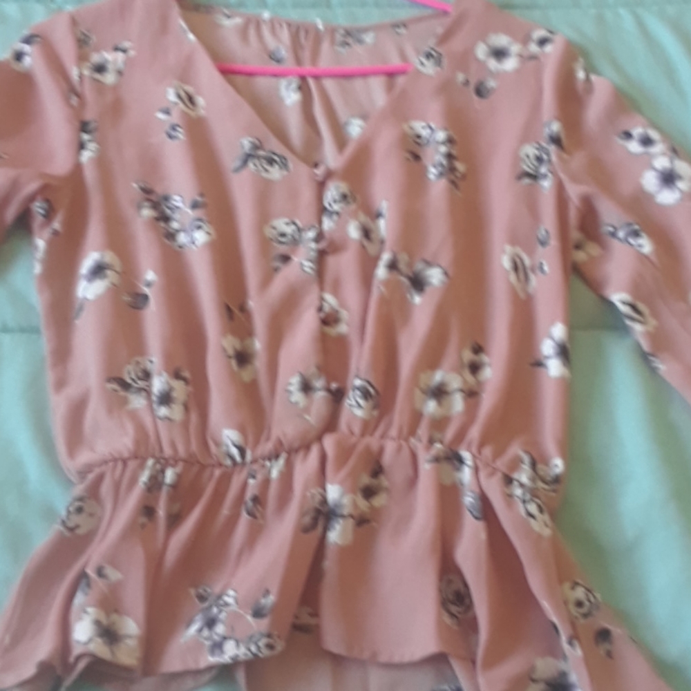 Shirt - Picture 2 of 4